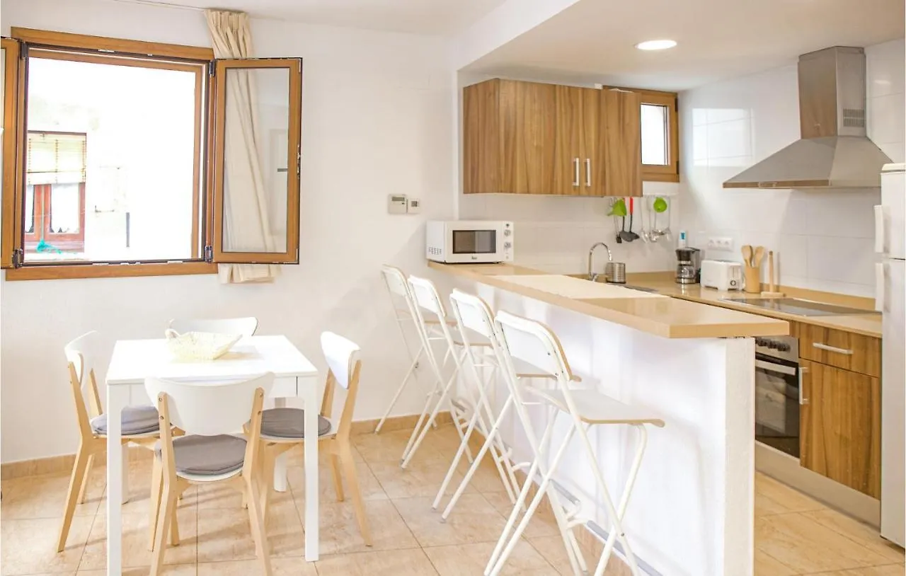 Nice Apartment In Tossa De Mar, Girona With Wifi