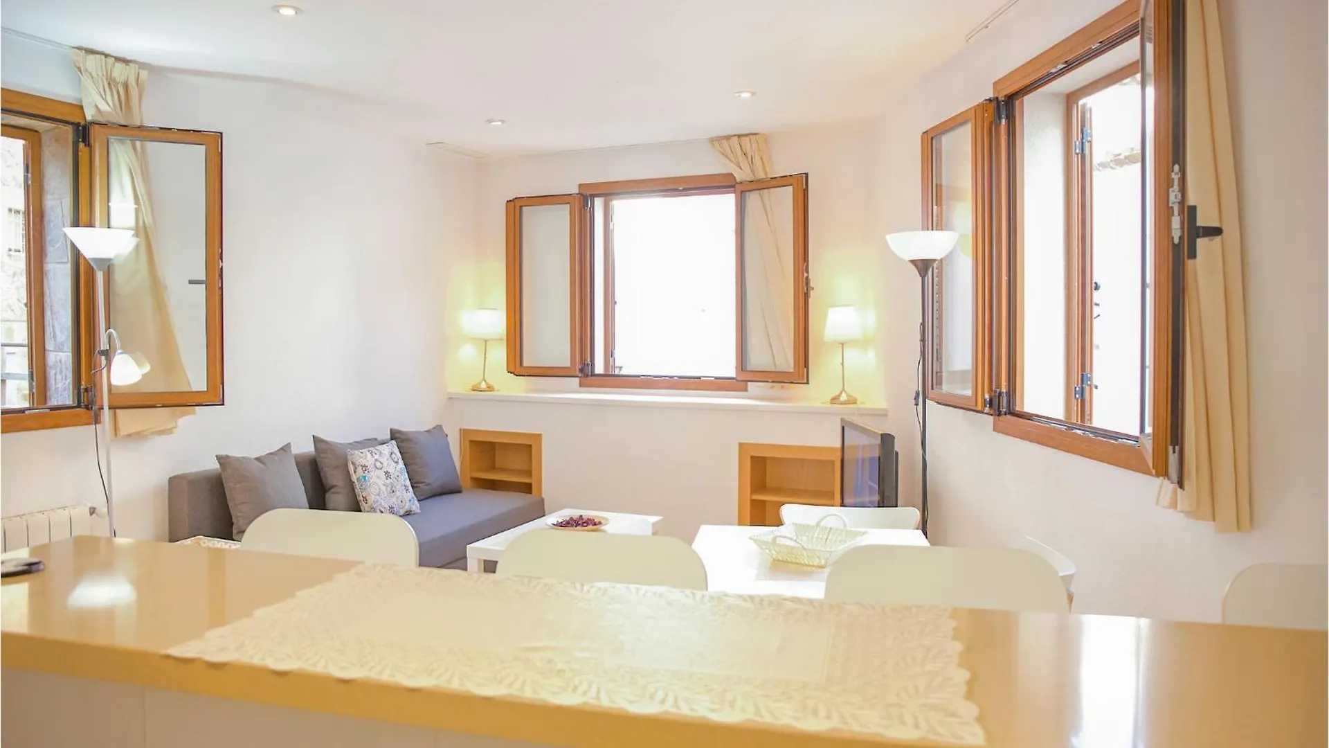 Nice Apartment In Tossa De Mar, Girona With Wifi 0*,